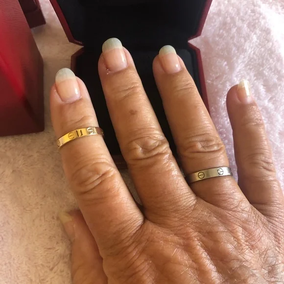 SOLD! Cartier 18K Yellow gold Love Ring! 59! Price is firm please! - Picture 3 of 8